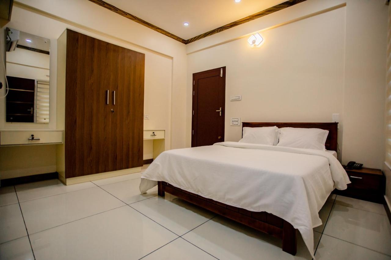 Cliff Way Apartments Varkala Eksteriør billede