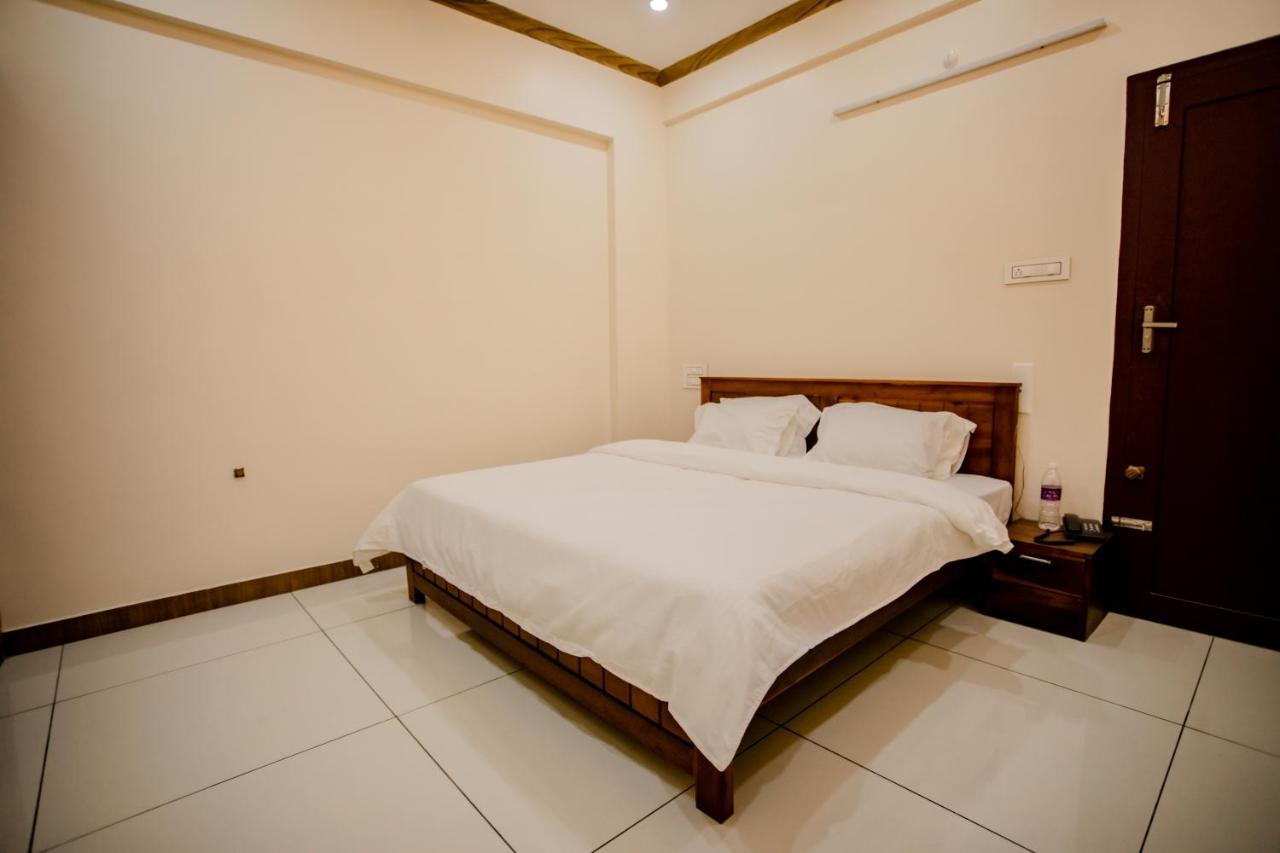 Cliff Way Apartments Varkala Eksteriør billede