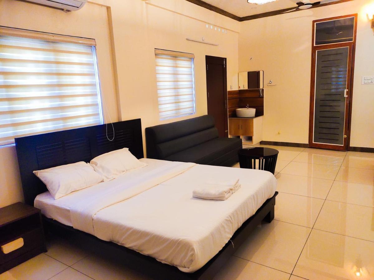 Cliff Way Apartments Varkala Eksteriør billede